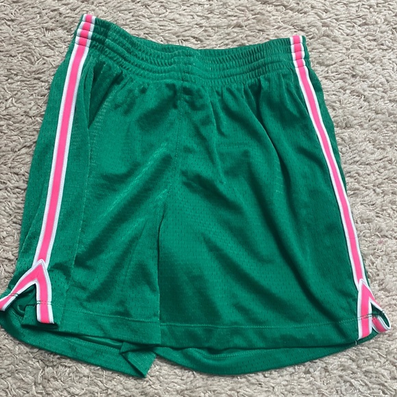 XS green champion shorts - Picture 1 of 2